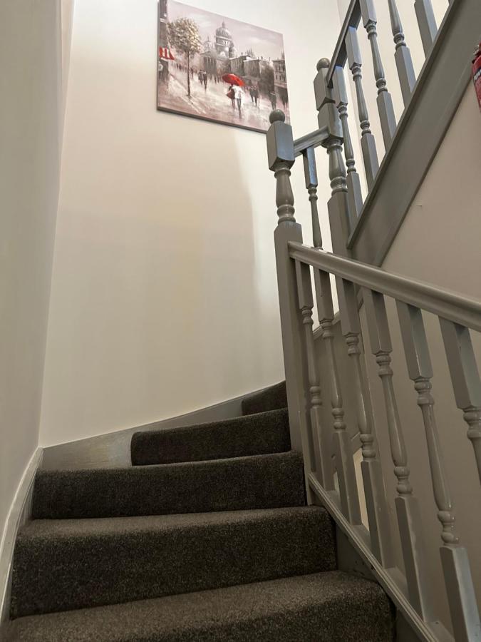 5 Bedroom Central Penthouse Apartment Эдинбург Экстерьер фото